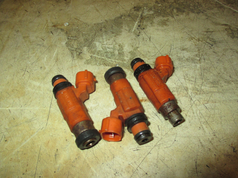 Suzuki DF140 140hp 4 stroke outboard fuel injector set of 3 (15710-65D00)