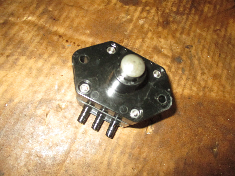 Yamaha 30hp 4 stroke outboard fuel pump (62Y-24410-03-00)