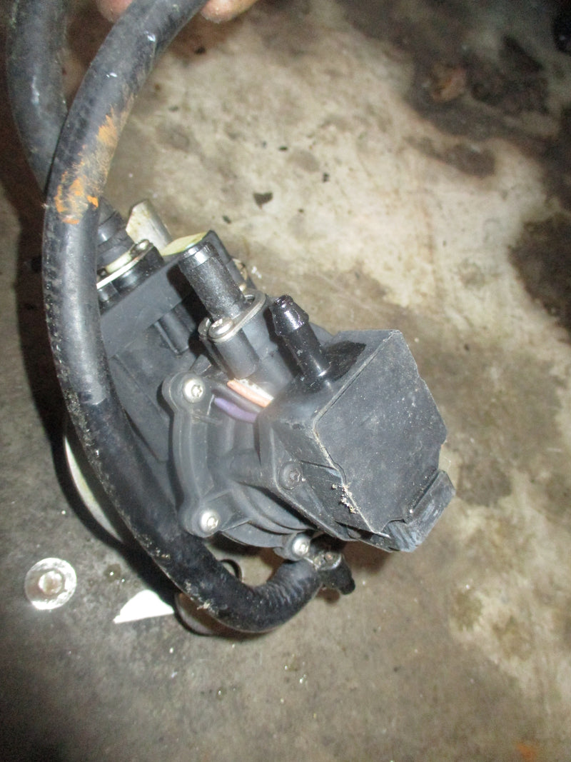 Johnson 140hp 2 stroke outboard VRO pump (174304)