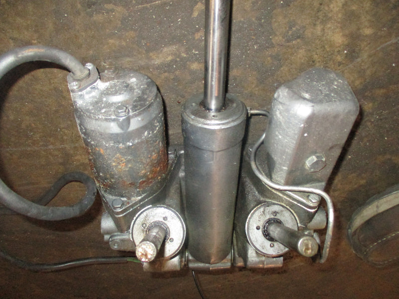 Yamaha 200hp 2 stroke outboard tilt trim unit