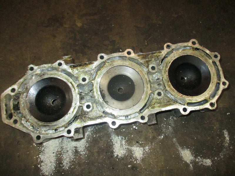 Suzuki DT200 200hp outboard Cylinder head 11111-88D30