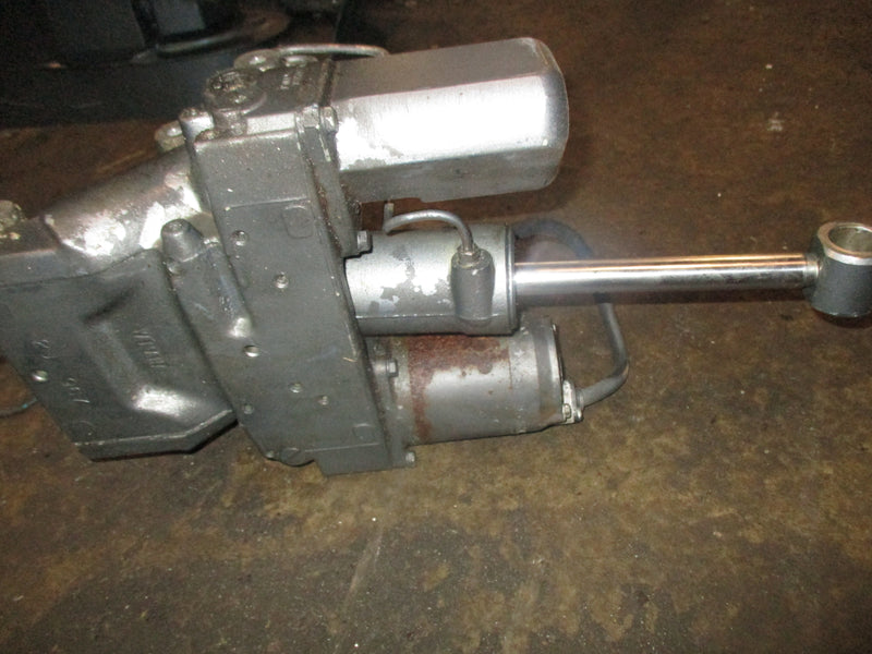 Yamaha 200hp 2 stroke outboard tilt trim unit