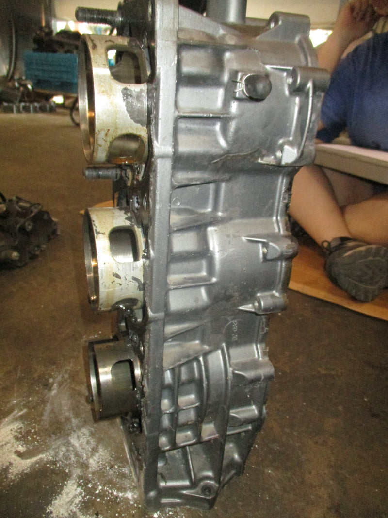 Suzuki DT200 200hp outboard Starboard Cylinder Block (Scored Cylinder)