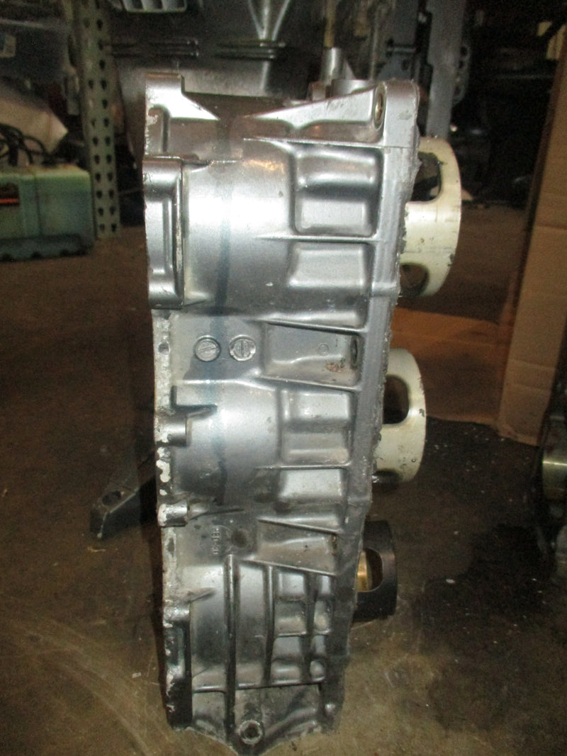 Suzuki DT200 200hp outboard Port Cylinder Block