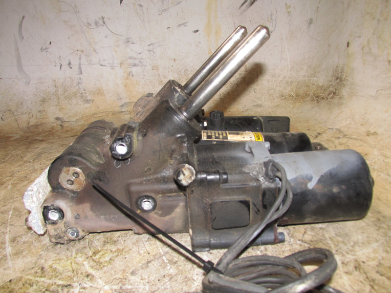 Mercury 150hp XR6 2 stroke outboard Tilt trim unit (8M0231193)
