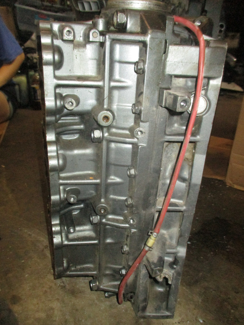 Suzuki DT200 200hp outboard Crankcase 11300-87D85
