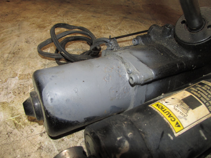 Mercury 150hp XR6 2 stroke outboard Tilt trim unit (8M0231193)