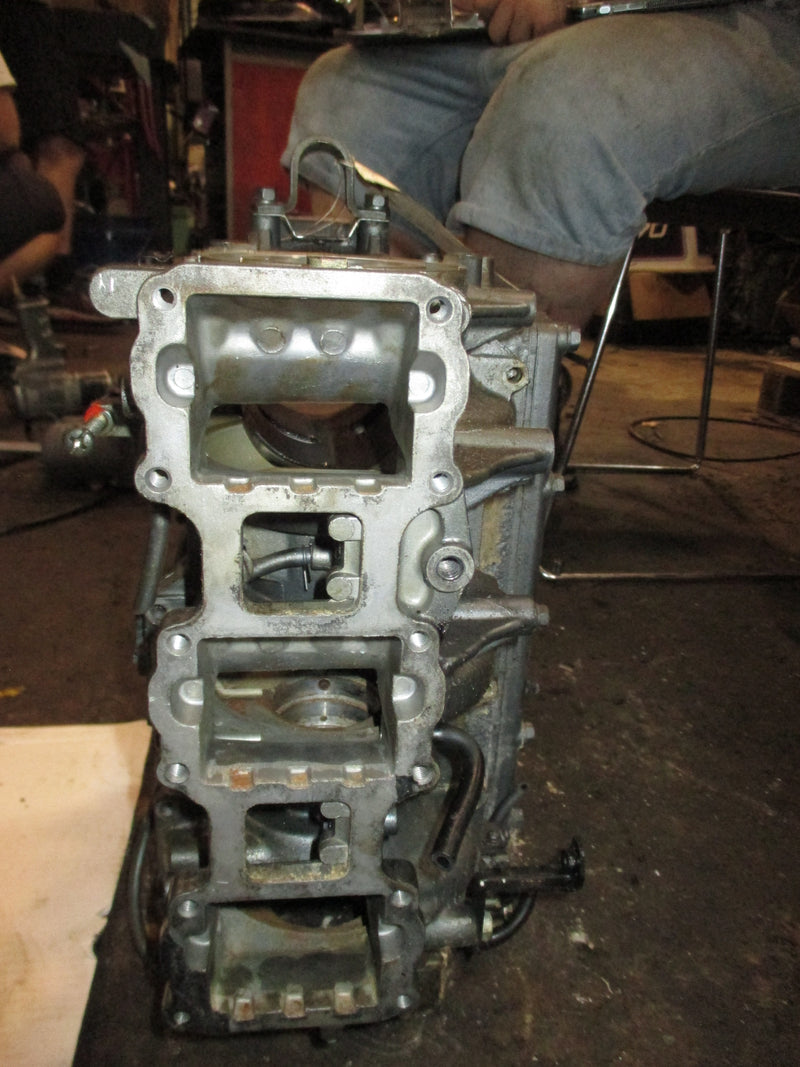 Yamaha 90hp 2 stroke outboard crankcase block