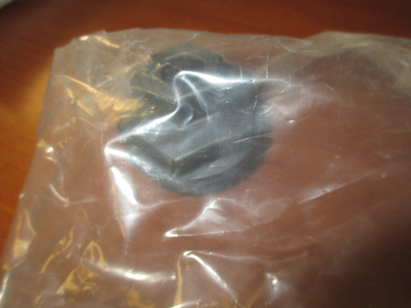 NOS Johnson/Evinrude Outboard Thermostat Cap / Cover Plug (332944)