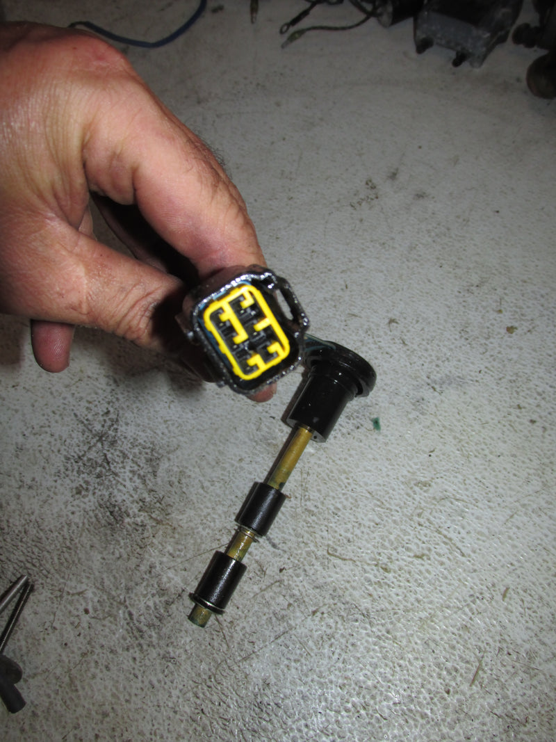 Yamaha 225hp OX66 2 Stroke Outboard Oil Level Sensor (61A-85730-00-00)