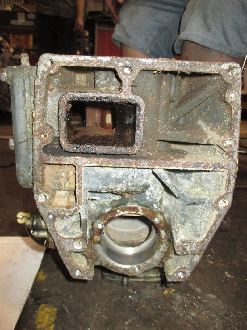 Yamaha 90hp 2 stroke outboard crankcase block