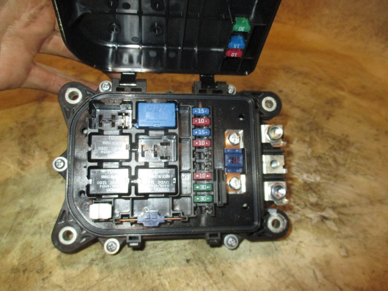 Honda BF135A 135hp 4 stroke outboard Fuse box (32370-ZY6-0030)