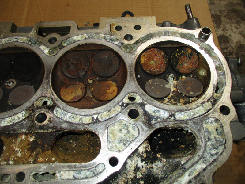 Suzuki DF90 outboard cylinder head