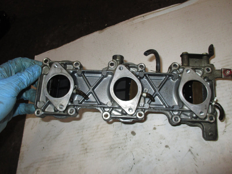Yamaha 90hp 2 stroke outboard intake manifold with reeds (6H1-13641-02)