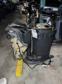 Load image into Gallery viewer, 2000 yamaha outboard 40 hp C40TLRY Mid section
