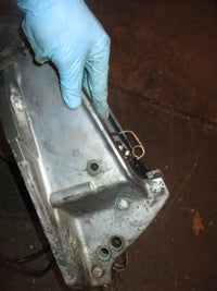 Load image into Gallery viewer, Yamaha 200hp 2 stroke outboard tilt trim unit
