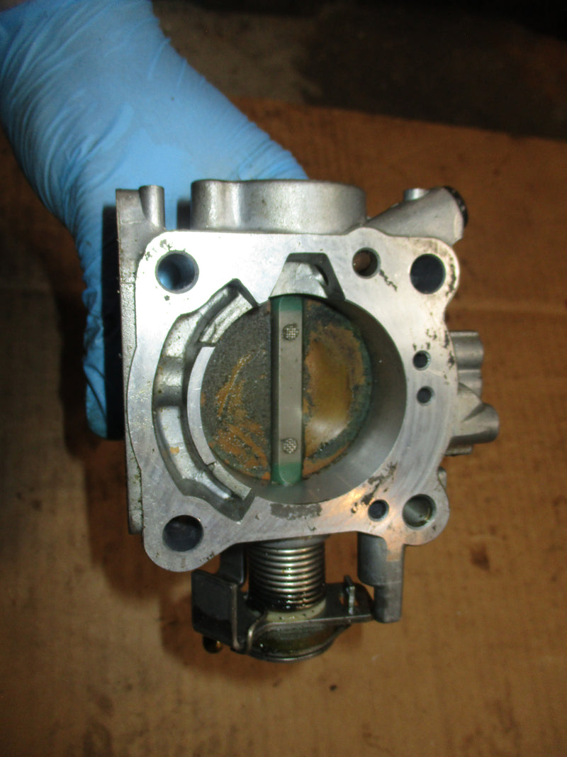 Suzuki DF90 outboard throttle body and sensor (13300-90J00)