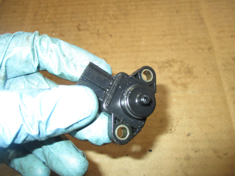 Suzuki DF90 outboard map sensor (18590-72F21)