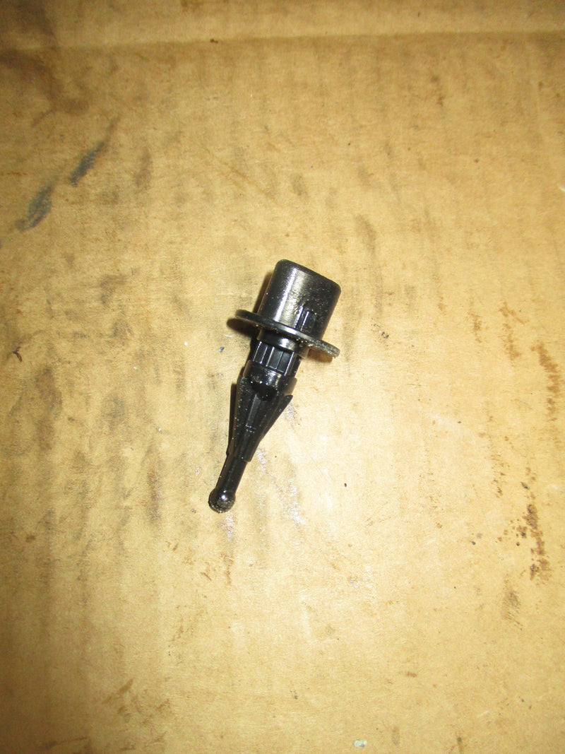 Suzuki DF90 outboard inlet temp sensor (13650-52G00)