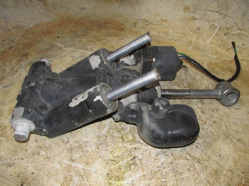 Evinrude 90HP 2 Stroke Outboard Tilt Trim Unit 434396