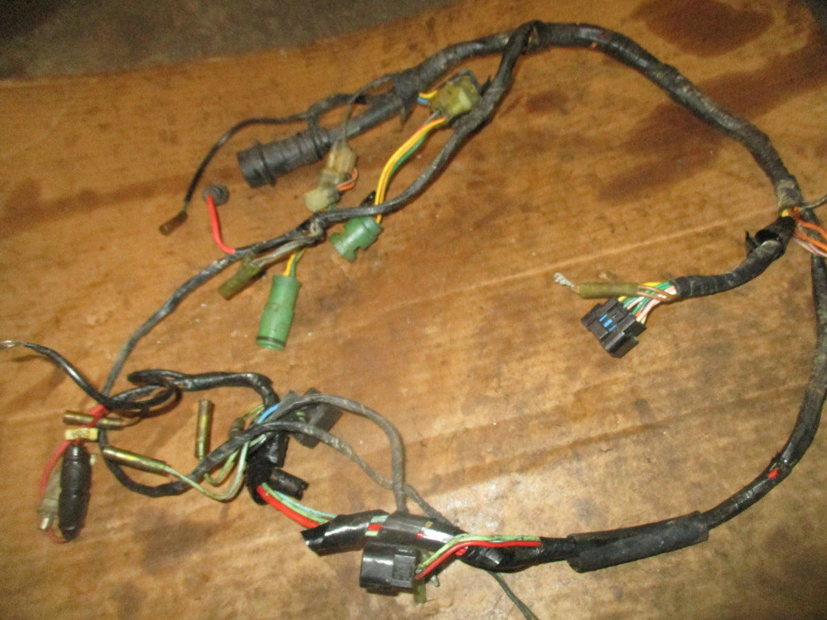 Yamaha 200hp 2 stroke outboard engine wiring harness (6R3-82590-13-00)