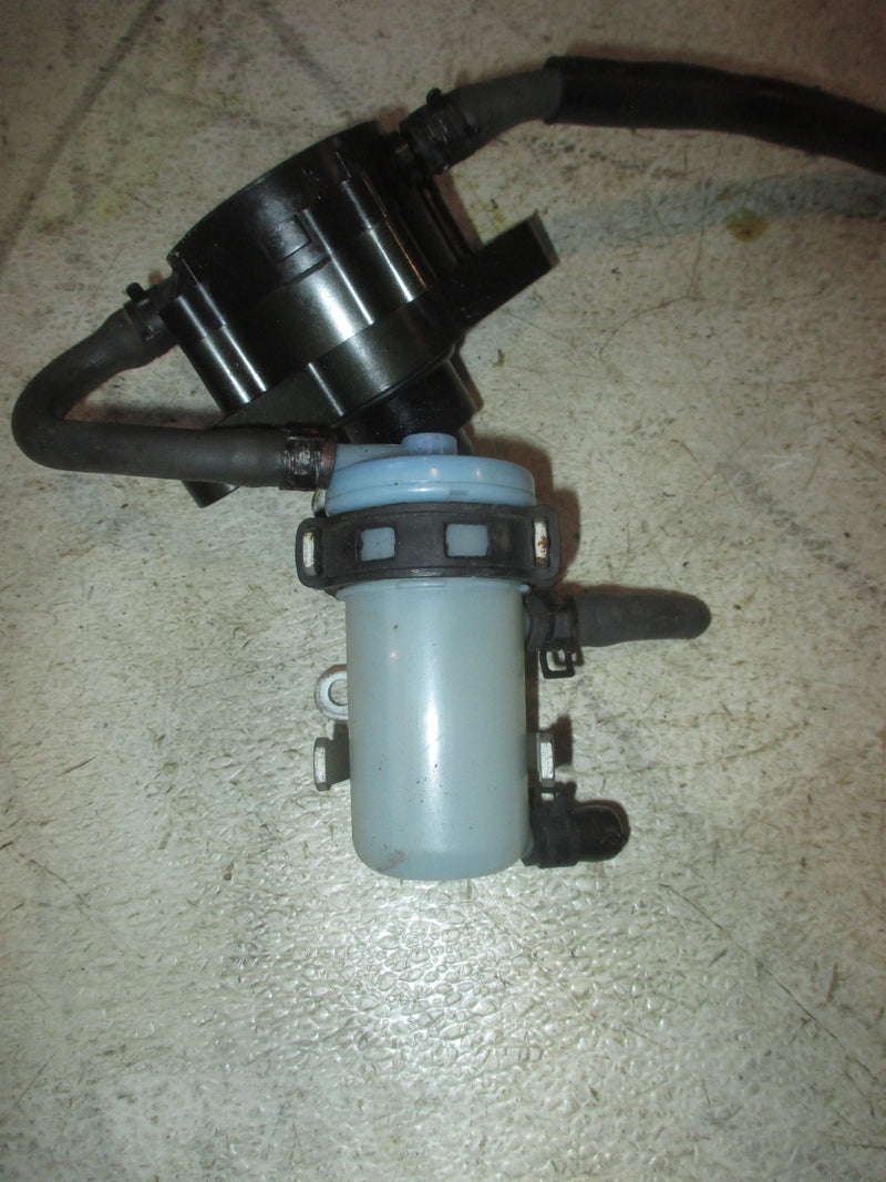 Suzuki DF150 150hp Outboard Fuel Pump and Filter (15100-96J0V)