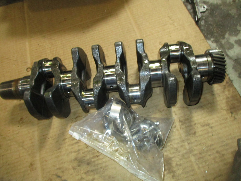 Suzuki DF90 outboard crankshaft (12220-90J01)