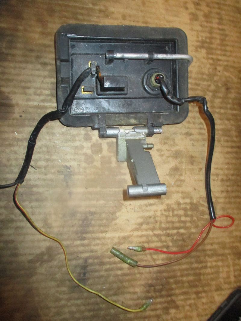 Yamaha 9.9 4 stroke outboard warning light and start switch (6G8-81870-00-00)