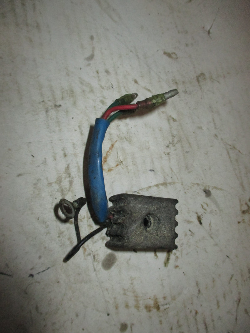 Yamaha 25hp 2 stroke outboard rectifier regulator (664-81970-61)