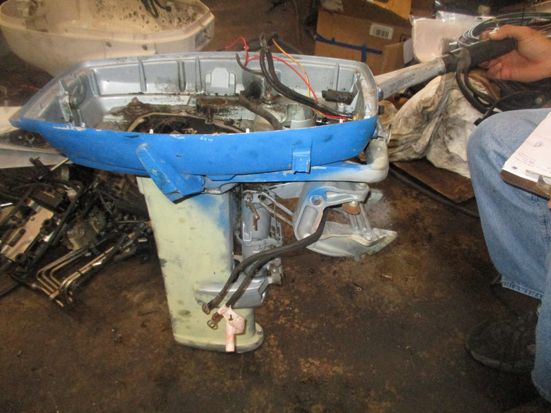 Evinrude 25hp outboard longshaft mid section