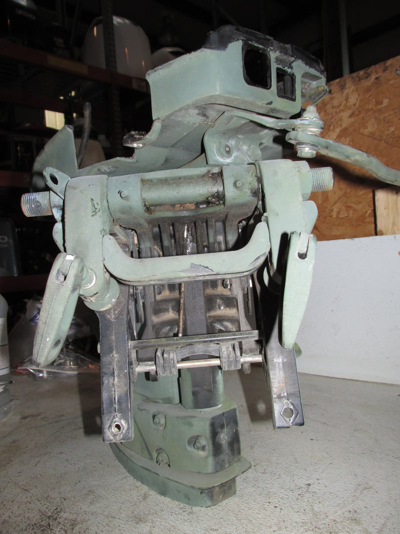 Mercury 25hp 2 Stroke Outboard Short Shaft Mid-section