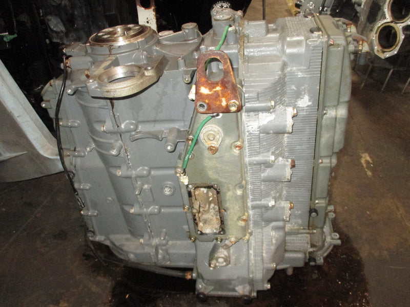 Suzuki DF175 175hp 4 stroke outboard crankcase powerhead