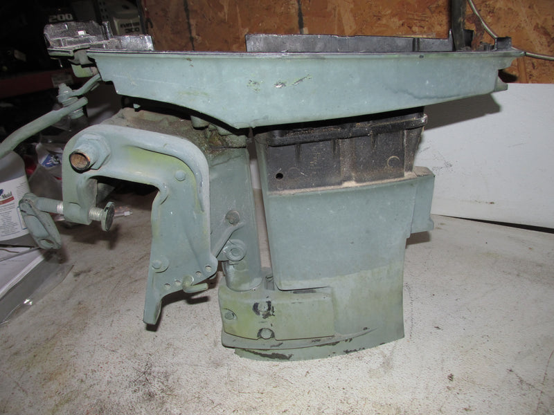 Mercury 25hp 2 Stroke Outboard Short Shaft Mid-section