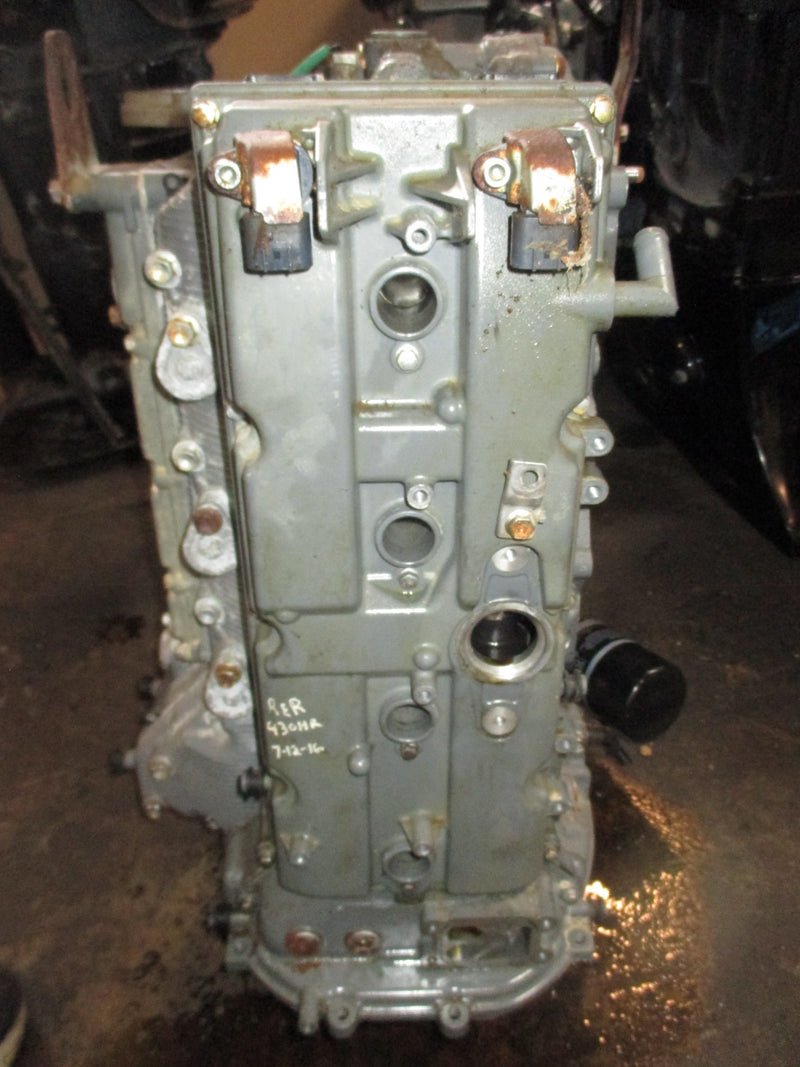 Suzuki DF175 175hp 4 stroke outboard crankcase powerhead
