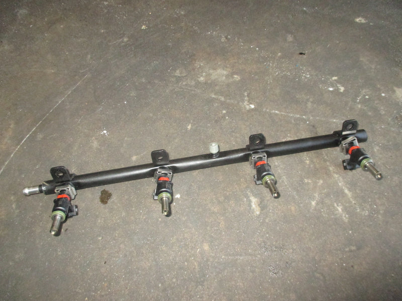 Mercury 150hp 4 stroke Outboard Fuel Rail and Injector Set (8M000652)