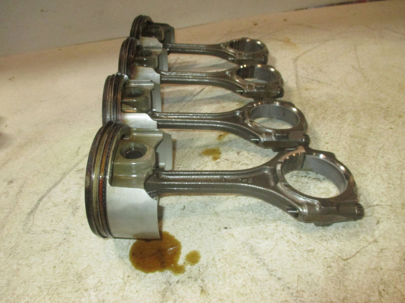 Suzuki DF150 150hp Outboard Piston and Rod Set (12111-96J01)