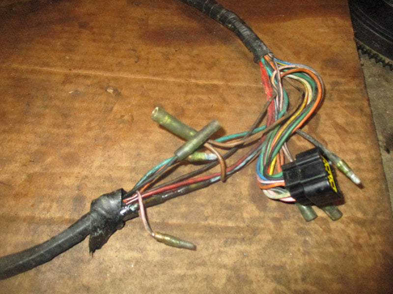 Yamaha 200hp 2 stroke outboard engine wiring harness (6R3-82590-12-00)