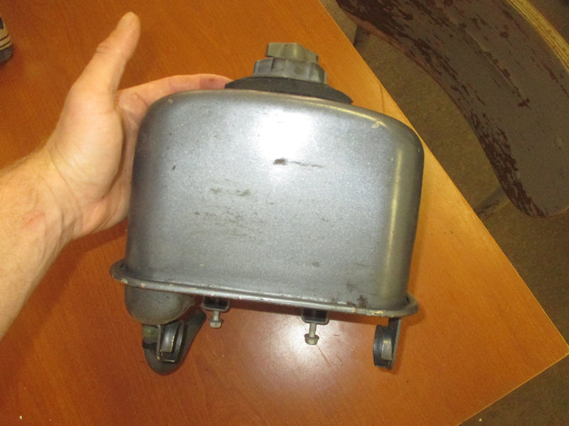 Yamaha 4hp / 5hp 2 stroke outboard fuel tank 6E0-24110-01-4D