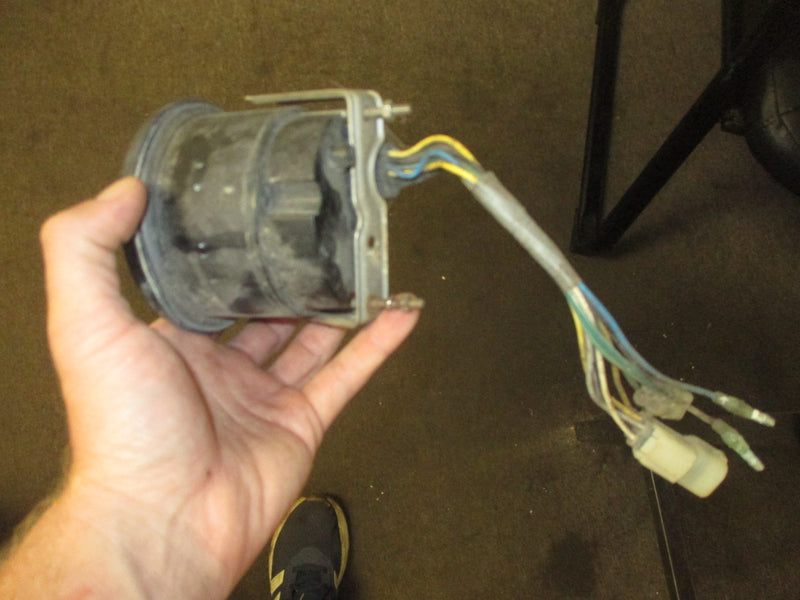 Yamaha outboard digital tachometer 6Y5 PARTS OR REPAIR
