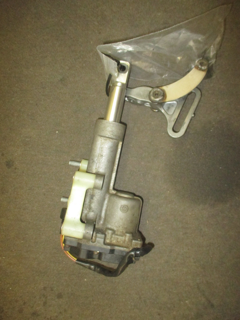 Yamaha 4.2L 300hp 4 stroke outboard shift actuator (6CE-4820A-01-00)