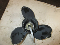 Load image into Gallery viewer, Nissan 70hp 2 stroke outboard aluminum propeller 9 3/4 x 19
