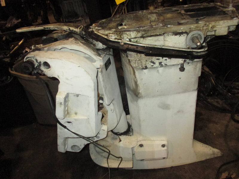 Evinrude 200hp Ocean pro outboard 25 inch shaft midsection