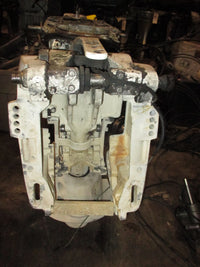 Load image into Gallery viewer, Evinrude 200hp Ocean pro outboard 25 inch shaft midsection
