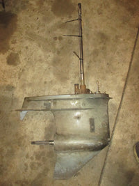 Load image into Gallery viewer, Suzuki DT200 200hp 2 stroke outboard 25 inch lower unit
