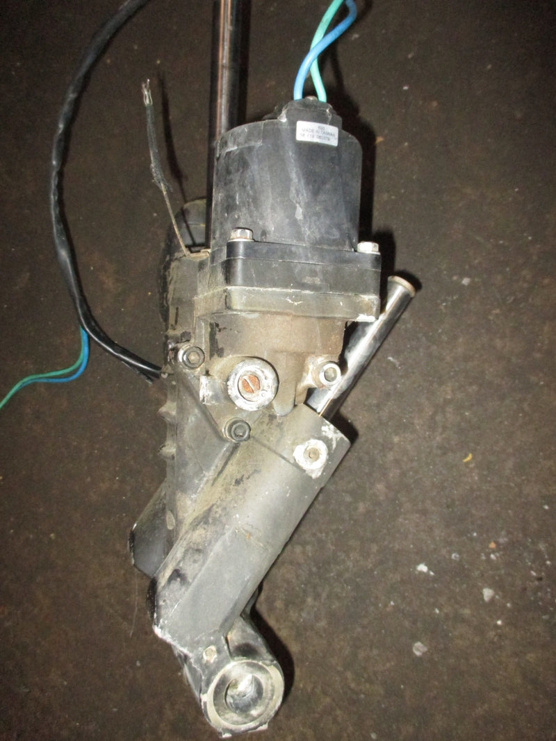 Evinrude 200hp Ocean pro outboard tilt trim unit