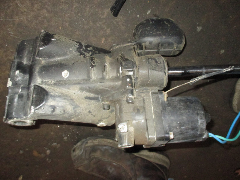Evinrude 200hp Ocean pro outboard tilt trim unit
