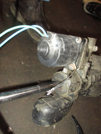 Load image into Gallery viewer, Evinrude 200hp Ocean pro outboard tilt trim unit
