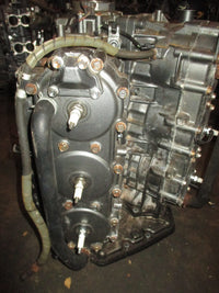 Load image into Gallery viewer, Suzuki DT200 200hp 2 stroke outboard crankcase powerhead
