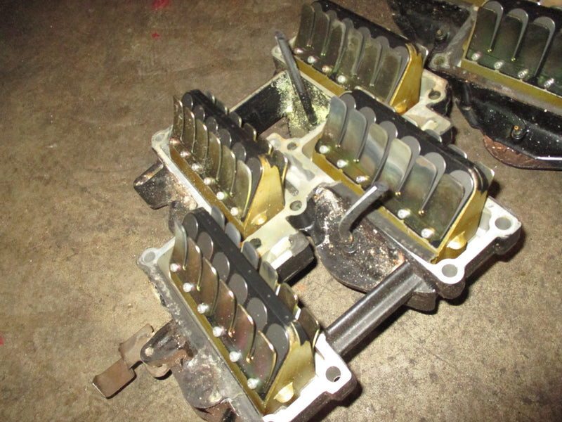 Evinrude 200hp Ocean pro outboard intake manifold with reeds (341520)