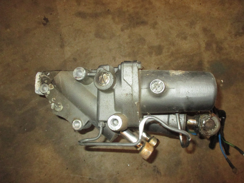 Suzuki DT200 200hp 2 stroke outboard tilt trim unit